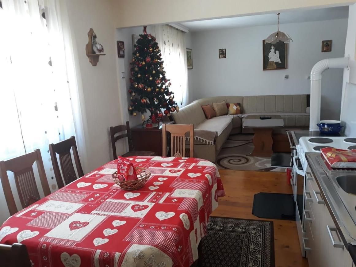 Вилла Rent A House - "Laki" Жабляк Экстерьер фото