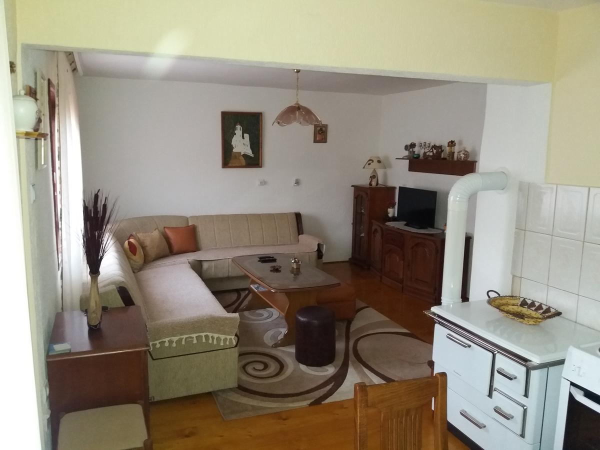 Вилла Rent A House - "Laki" Жабляк Экстерьер фото